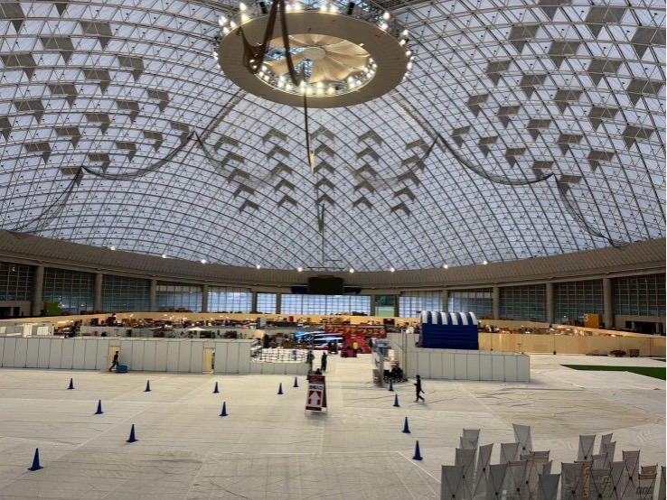 ファニチャーメッセの会場全景